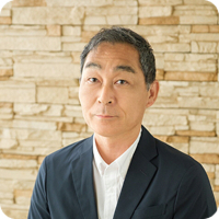 伊奈雅人